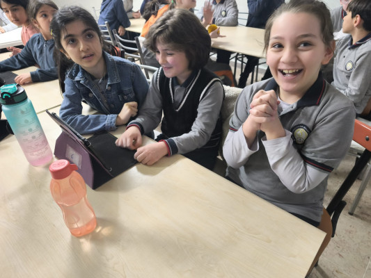 Fatma Şensoy İlkokulu Kodlama Etkinliği